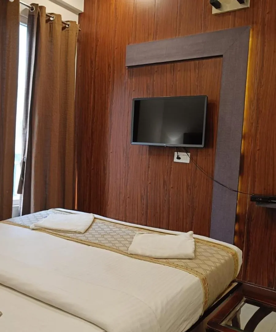 Hotel Hvh Kashi Vishwanath - 400M From Kashi Vishwanath Temple And Ganga Aarti Ghat Bénarès