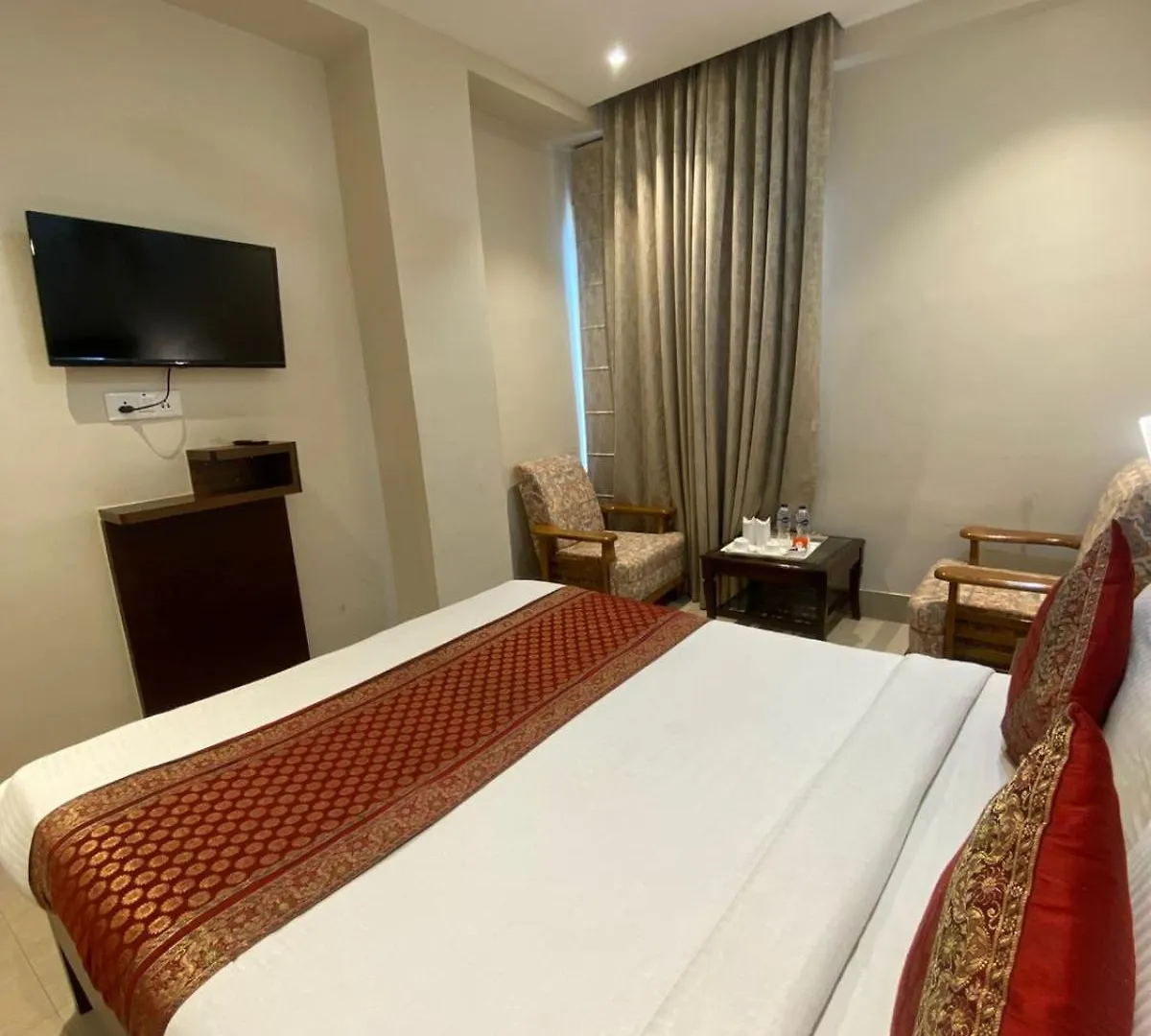 ***  Hotel Hvh Kashi Vishwanath - 400M From Kashi Vishwanath Temple And Ganga Aarti Ghat Bénarès Inde