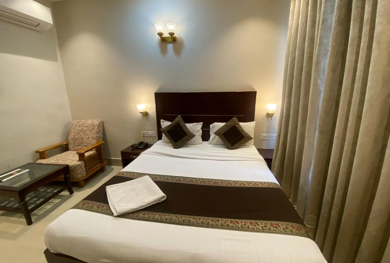 Hotel Hvh Kashi Vishwanath - 400M From Kashi Vishwanath Temple And Ganga Aarti Ghat Bénarès