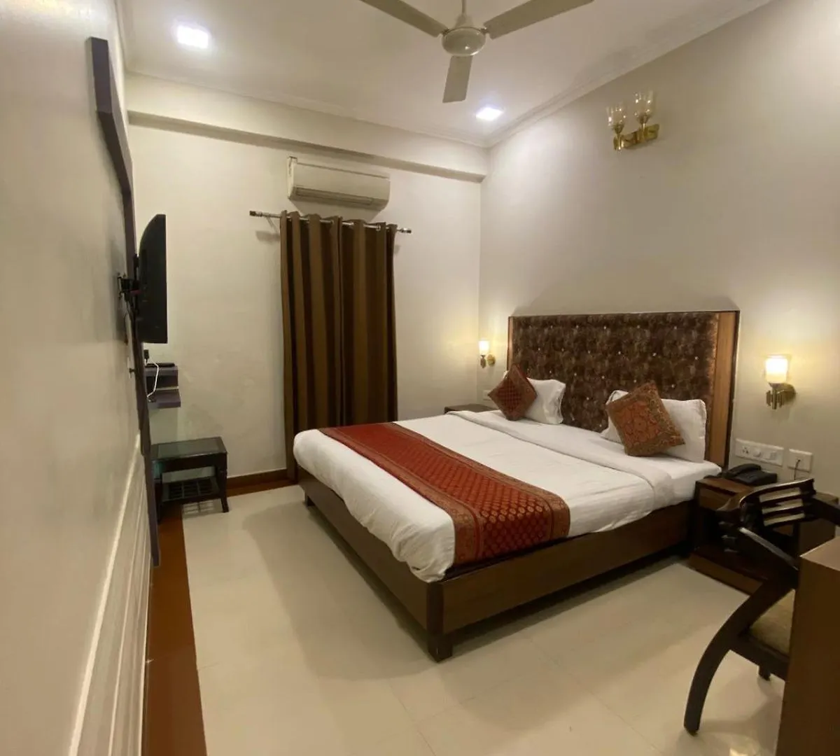 Hotel Hvh Kashi Vishwanath - 400M From Kashi Vishwanath Temple And Ganga Aarti Ghat Bénarès